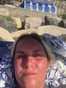 Sofia beee online show from May 24, 3:17 pm