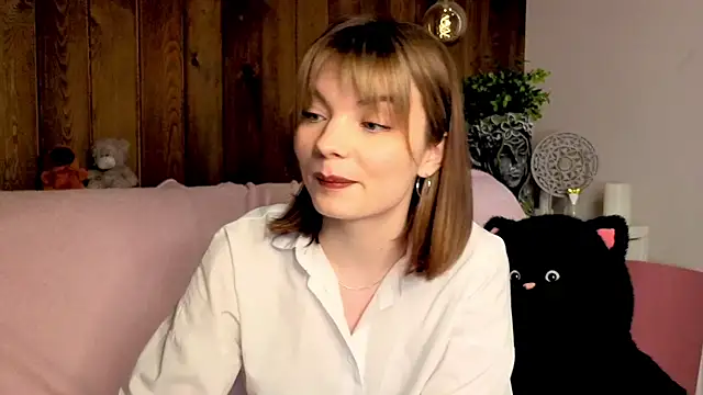 IvoryPesante online show from May 31, 7:59 pm