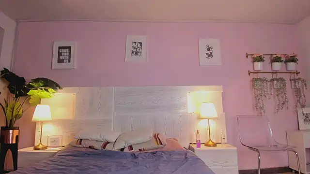Snapshot of Kimdyy_ chatting on June 17, 7:26 pm Kimdyy online show from June 17, 7:26 pm