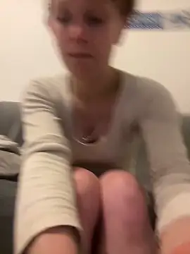 Quenn667 online show from June 17, 10:21 pm