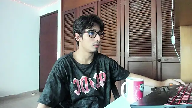 SrIncognito666 online show from June 18, 11:03 am