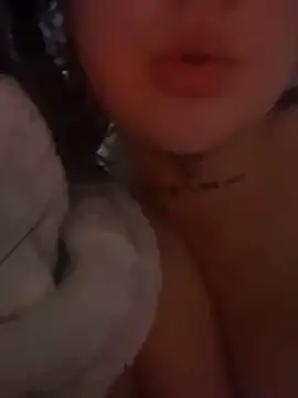 6foot3Woman online show from May 25, 2:12 pm