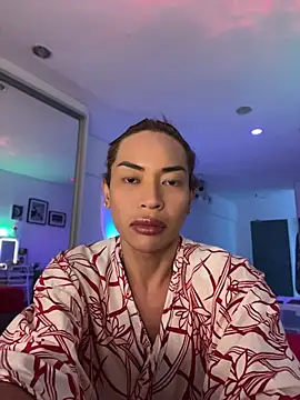 Snapshot of TsOlgaMarie chatting on June 24, 5:34 pm TsOlgaMarie online show from June 24, 5:34 pm