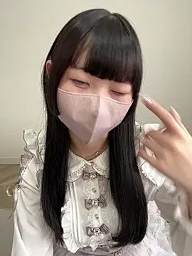 Snapshot of Reina_0129 chatting on June 18, 6:57 am Reina 0129 online show from June 18, 6:57 am