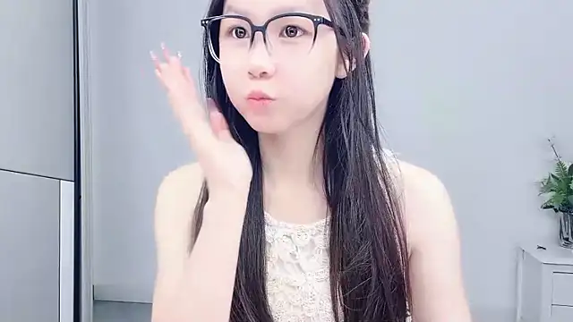 Snapshot of Rose_love69 chatting on July 9, 3:43 am Rose love69 online show from July 9, 3:43 am