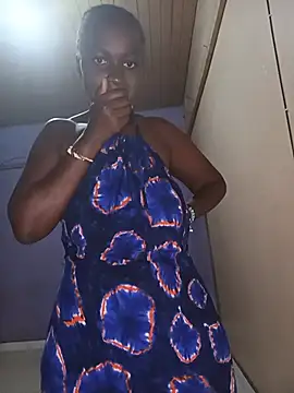Snapshot of Ebonylouisa chatting on July 2, 9:21 pm Ebonylouisa online show from July 2, 9:21 pm