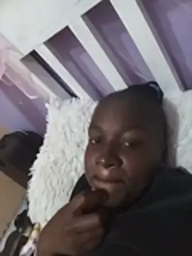 Snapshot of Ebonylouisa chatting on July 18, 8:34 pm Ebonylouisa online show from July 18, 8:34 pm