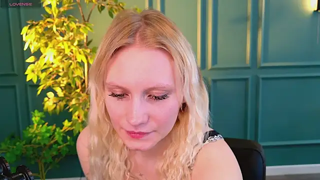 haleybooo online show from May 31, 5:59 am