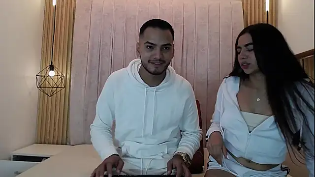 CarolinaySebas online show from June 20, 1:14 pm