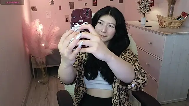 Vanessa LimX online show from June 8, 12:38 pm