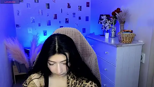 Snapshot of Vanessa_LimX chatting on June 28, 12:33 pm Vanessa LimX online show from June 28, 12:33 pm