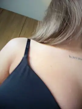 Snapshot of vanessabaddie chatting on June 3, 4:59 am vanessabaddie online show from June 3, 4:59 am