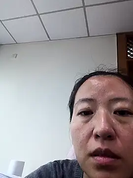 DUU5528 online show from June 5, 12:17 am