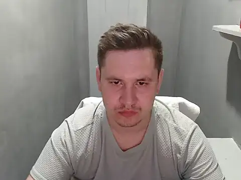 Snapshot of Max_Marlyn chatting on July 2, 5:24 am Max Marlyn online show from July 2, 5:24 am