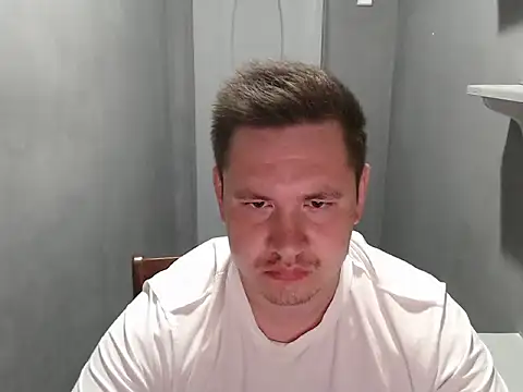 Snapshot of Max_Marlyn chatting on July 12, 1:18 am Max Marlyn online show from July 12, 1:18 am