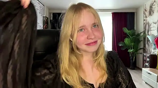 AnnyRocky online show from May 28, 11:51 am