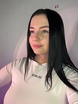 QueenL0la online show from June 4, 4:57 pm