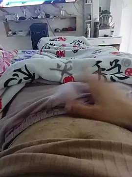 Camilorenzo online show from June 16, 2:52 pm