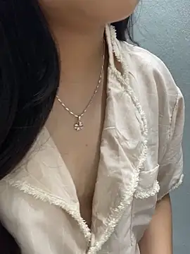 Ellie18 online show from June 3, 4:59 am