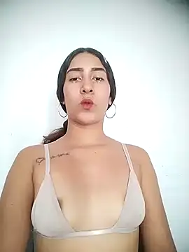 ScarletLovee  online show from July 21, 9:06 pm
