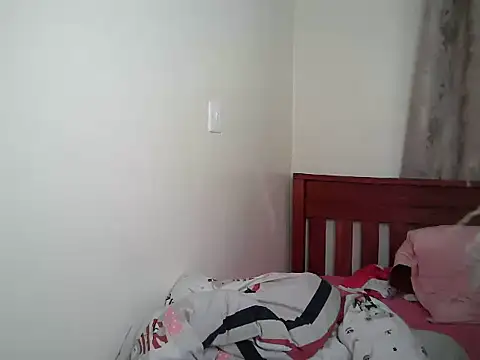 Snapshot of wendy_shancy chatting on June 19, 12:31 pm wendy shancy online show from June 19, 12:31 pm