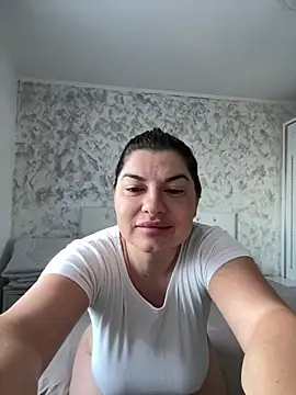 evaxxxcurvyxxx online show from July 23, 6:33 am