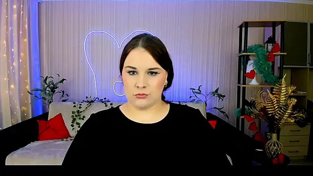 OliviaTwens online show from June 10, 9:30 am