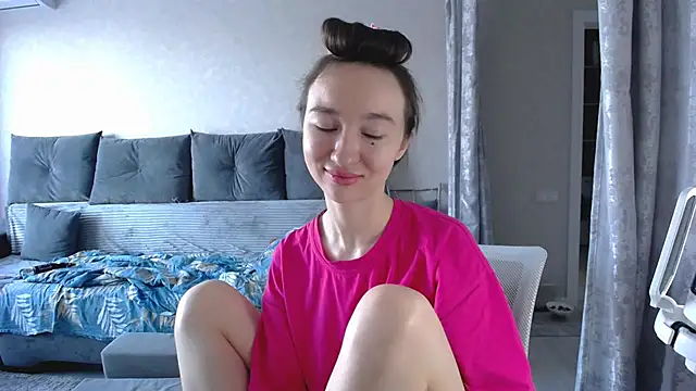 Maryana Ro online show from October 21, 7:53 am