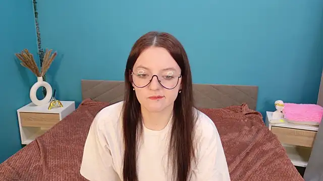 Ava Nilson online show from June 1, 11:01 am