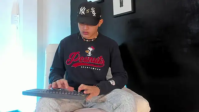 Nico Saint  online show from June 4, 11:16 am