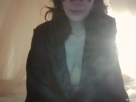 Snapshot of Nyx_Nuit chatting on June 14, 12:19 am Nyx Nuit online show from June 14, 12:19 am