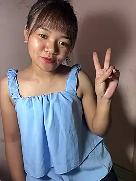 Snapshot of Ari_baby9 chatting on July 4, 2:45 pm Ari baby9 online show from July 4, 2:45 pm