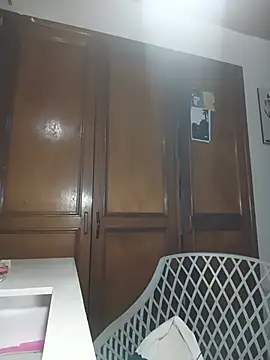 xcleila online show from June 5, 3:13 am