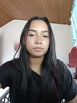 Snapshot of xcleila chatting on June 22, 4:48 pm xcleila online show from June 22, 4:48 pm