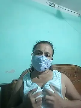 MoonLusty online show from July 6, 6:43 pm