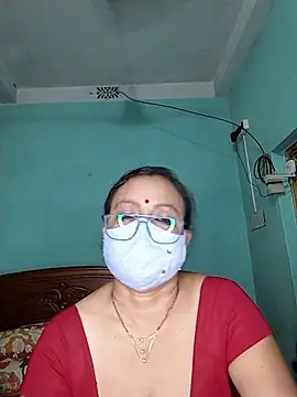 MoonLusty online show from July 15, 5:23 am