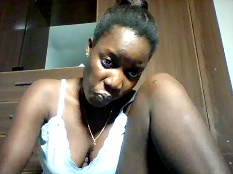 Snapshot of zainaxxxxx chatting on May 27, 4:15 pm zainaxxxxx online show from May 27, 4:15 pm