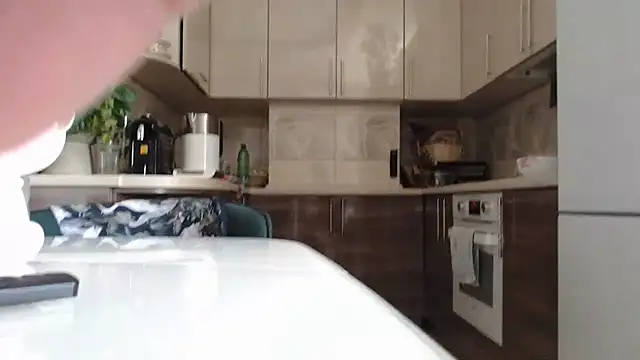 Snapshot of DorianSalazar1 chatting on July 2, 8:53 am DorianSalazar1 online show from July 2, 8:53 am