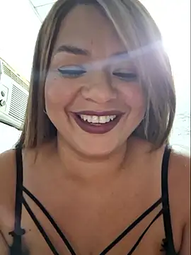 leonorq online show from June 3, 10:15 pm