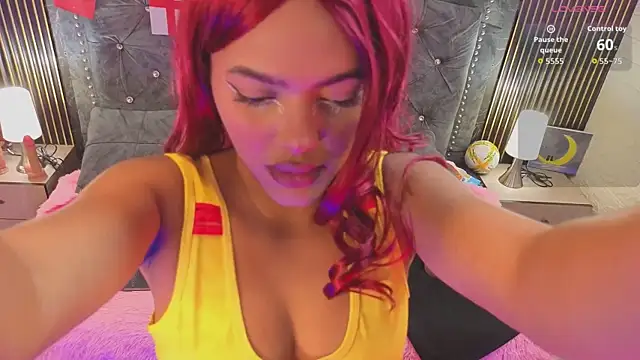 Snapshot of AlexandraNoxx chatting on June 17, 12:07 pm AlexandraNoxx online show from June 17, 12:07 pm