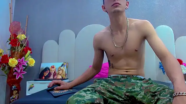 max cum30 online show from June 4, 7:09 pm
