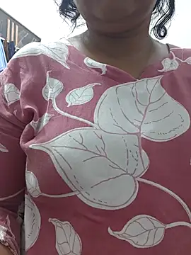 manjusrma005 online show from June 9, 3:12 pm