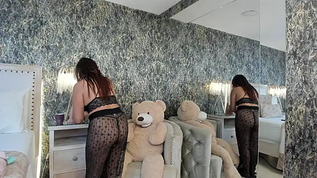 JazmiiMilf online show from June 9, 12:39 pm