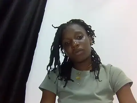 Sexxy petite1 online show from June 22, 3:42 pm