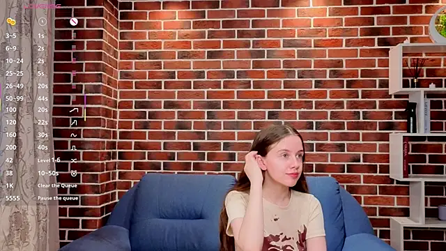 MyrtaMcclaney online show from June 4, 7:09 pm