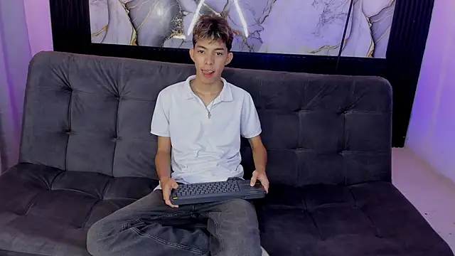 nico naughtyboy online show from June 5, 12:28 am