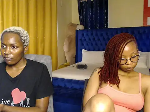 Snapshot of pretty_soniah1 chatting on June 14, 1:57 pm pretty soniah1 online show from June 14, 1:57 pm