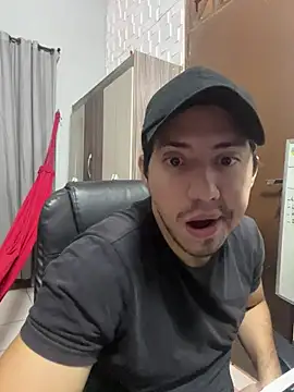 Snapshot of Fer_Ti chatting on July 22, 1:58 pm Fer Ti online show from July 22, 1:58 pm