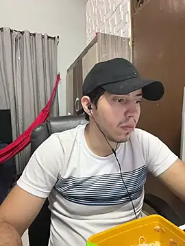 Snapshot of Fer_Ti chatting on July 28, 2:46 pm Fer Ti online show from July 28, 2:46 pm