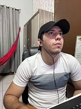 Snapshot of Fer_Ti chatting on July 28, 4:16 pm Fer Ti online show from July 28, 4:16 pm